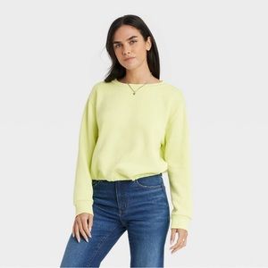 Small Women’s Lime Green Sweatshirt-Universal Threads